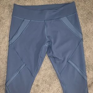 Lululemon cropped leggings